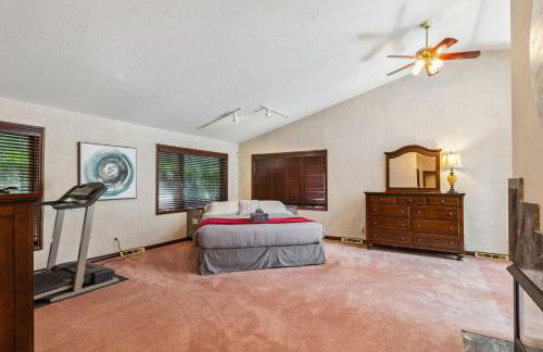 Great Group Getaway: Games Galore + Outdoor Oasis - Foto 36