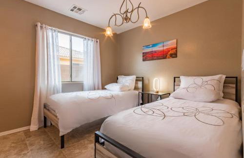 Desert Oasis Amazing Pool Waterfall Firepit Office - Foto 11