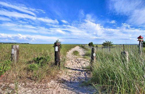 Charming Pine Point Cottage - 2 Blocks to Ocean! - Foto 26