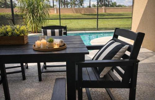 Private Pool Oasis - Upgraded 5BR Luxury VIlla - Photo 77