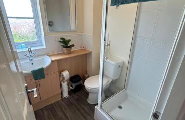 6 Bed, Sleeps 14, En-suites & Parking - Foto 9