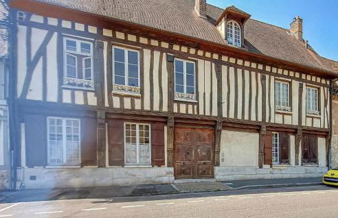 2 Bedroom Nice Apartment In Les Andelys - Foto 11