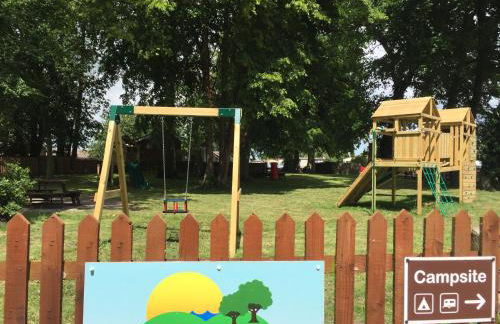 Mulberry Holiday Home - Foto 12