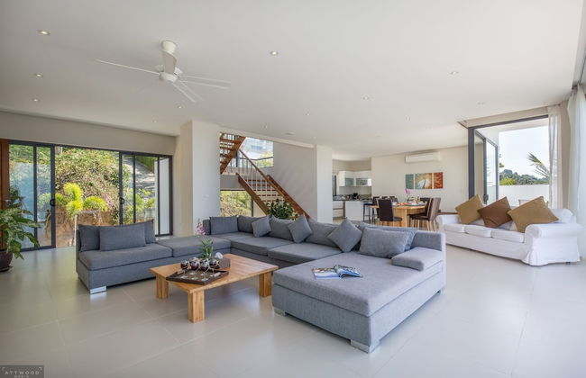 15 Bedroom Luxury Triple Sea View Villas - Photo 52