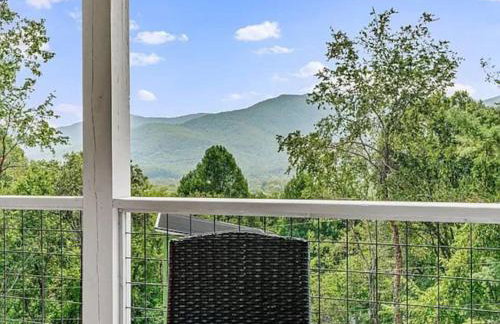 Swannanoa Serenity River Motif, Spa & Game Room - Foto 46