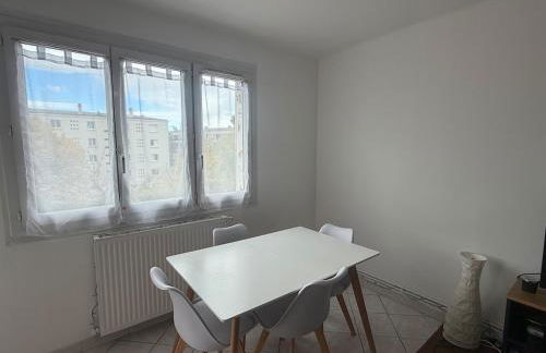 Appt aux Arceaux, Montpellier Centre, balcon, wifi, parking, Netflix - Photo 16