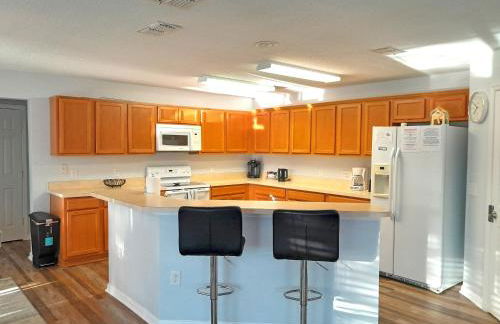 Private pool villa with game room close to theme parks! - Foto 17