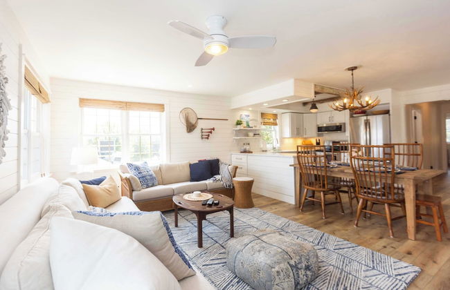 Heaven on Earth! 2 BDR Fontana Flat, Walk to Lake - Photo 13