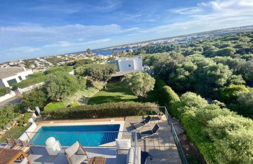 Bini Moxonia Villa de lujo con Vistas al mar, piscina, barbacoa Espectacular Jardín - Foto 4