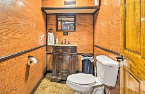 Walk to River Unique Studio in Renovated Bar! - Foto 20