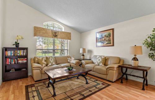 Sunkist Getaway - Photo 11