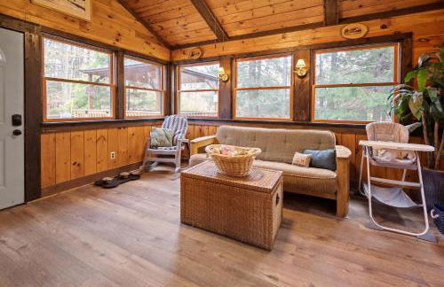 Relaxing Pocono Stay Near Lake with Hot Tub & BBQ - Foto 25