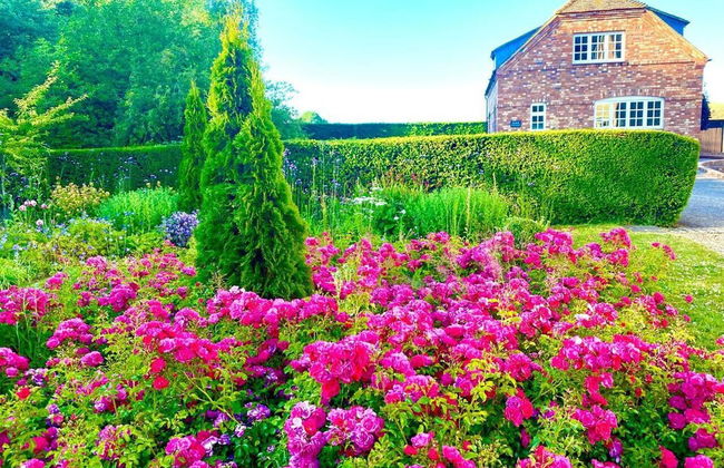 Idyllic Country Retreat With Wow Views & Lush Pool - Foto 61