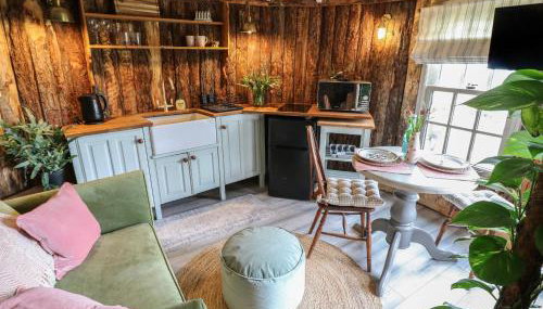 The Lazy Squire by The Water - Foto 5