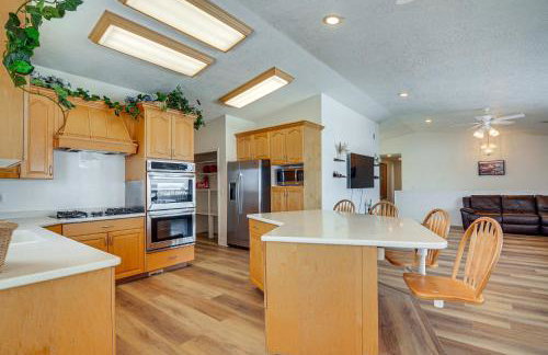 Scenic Large-Group Retreat, 1 Mi to Bryce Canyon! - Foto 6