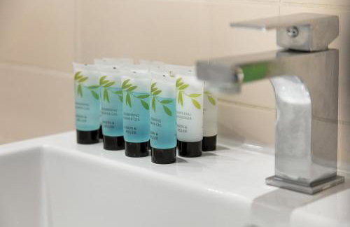 5A - Bright and Airy 2 Bedroom Apartment - Close to Central - Foto 14