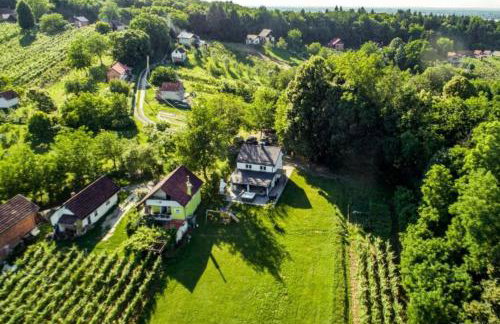 Cozy House In Nature With Hot Tub - Happy Rentals - Foto 38