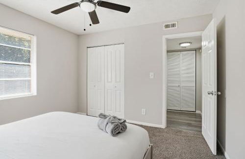 Charming 2-Bedroom Retreat Comfort Meets Style - Foto 15