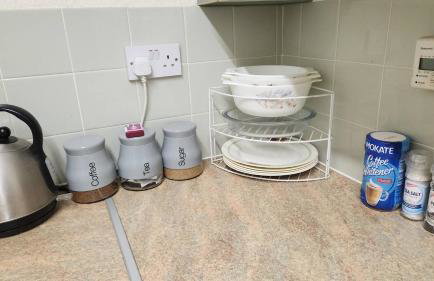 Peterborough Nice House with garden free parking - Foto 5