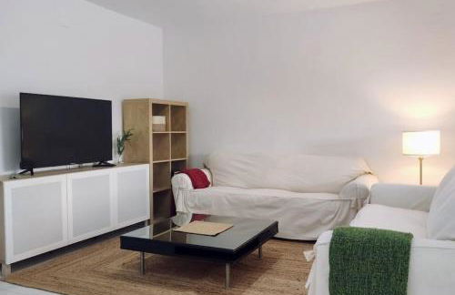 Seafront House,Sea Views,Pool and BBQ, Airport 10 mns - Photo 55