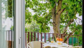 Lisbon Charm with Private Balcony - Casa da Graça - Foto 4