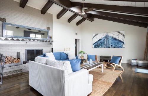 Sandbar Cedar Cottage on Lake Leelanau - Foto 3