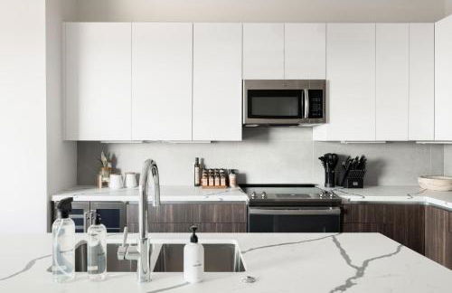 City Views! - Chic Jefferson Park Condo - Tesoro - Foto 3