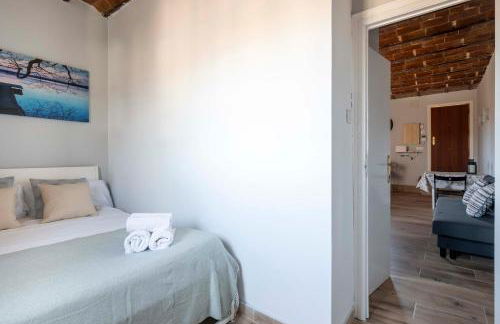 Atico con Terraza en Fira Barcelona - Negocios y Turismo en Sants - Montjuic - Foto 13