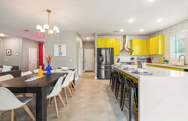 Kaleidoscope by Avantstay Colorful Escape + Pool - Foto 12