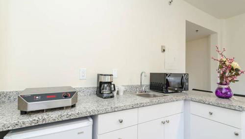 Ocean Drive Studio Historic Building minutes walk to the Beach. - Foto 3