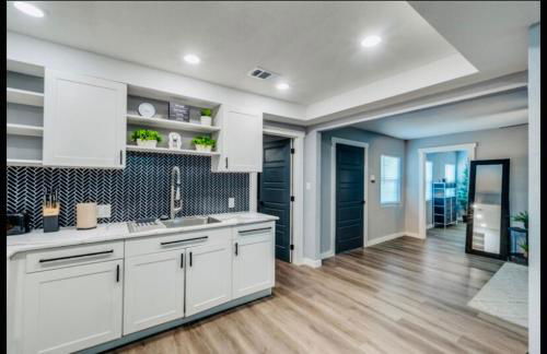 Dallas Charm in the Heart of Medical District - Foto 24