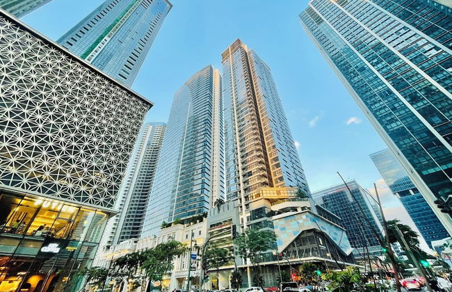 Uptown Parksuites 2 - Photo 61