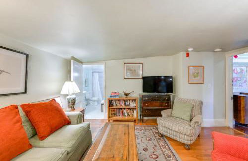 Ornate Victorian with Courtyard and Fire Pit - Foto 14