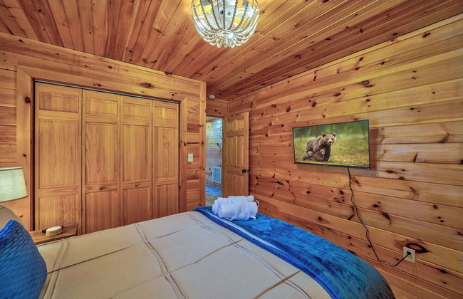 Misty Creek Cabin Private 3 BDR w/ Game Room! - Foto 2