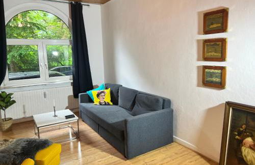 Casa Luna 6 min Hbf , Erdgeschosswohnung ,Altbau - Photo 9