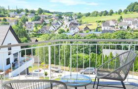 Natur-Design "Platzhirsch Sauerland" - Sauna, Kamin, Balkon, Garten, Hütte, Grill - Foto 36