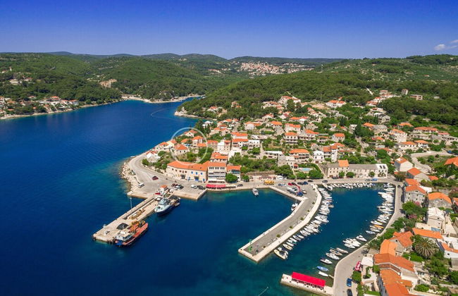 Villa in Selca With Pool Near Adriatic Sea - Photo 31