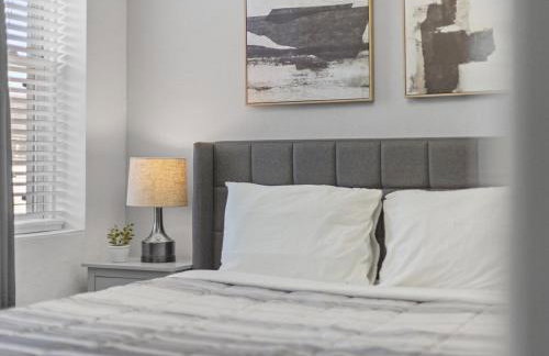 Lawrenceville Central !5 Spacious and Quiet Three Bedroom Apartment with Free Street Parking - Foto 19