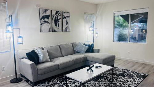 Stylish & Fully Renovated Home! - Foto 2