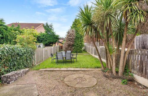 HILLTOP PLACE SUITES 5 beds for CONTRACTORS and FAMILIES near MEADOWHALL with FREE PRIVATE PARKING - Foto 28