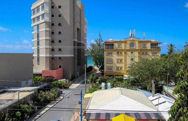 Modern 2-bed Apt Near Beach In St. Lawrence Gap 2 Bedroom Apts by Bluescape - Foto 46