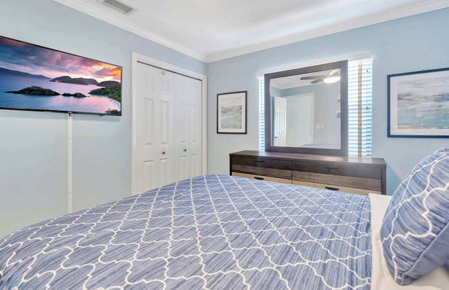 Waterfront Pool House w/ Heated Pool! - Foto 9