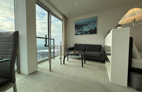 STUNNING!!! City-Center!! Retreat with Modern Amenities - Foto 28