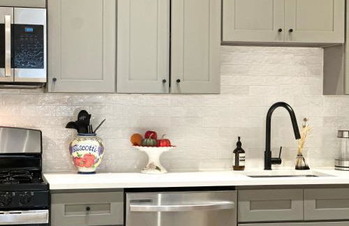 College Hill 2BR, Academic Visits, Free Parking, Walk to Brown and RISD - Foto 11