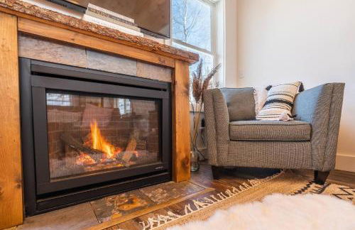 Dreamy Artist Chalet in Secluded Historic Village - Photo 19