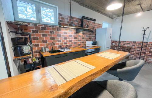 Industrial Studio with Patio - Foto 5