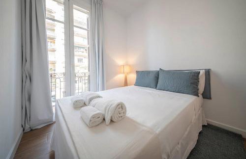 You Stylish Uptown Barcelona Apartments - Photo 36