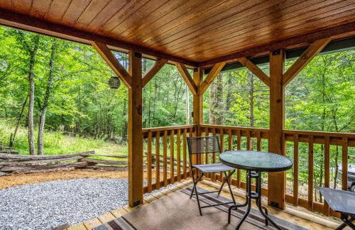 Romantic King-Bed Couples Cabin Lake Lure - Foto 5