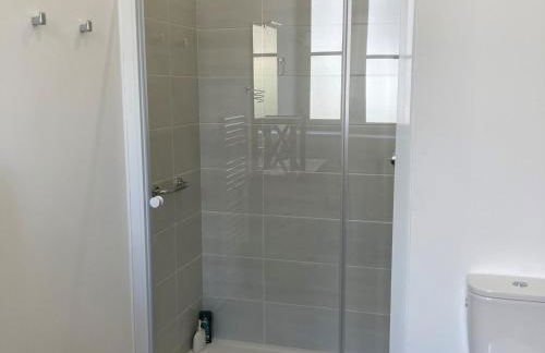 Studio neuf avec mezzanine au cœur de Le Palais - FR-1-418-267 - Photo 6