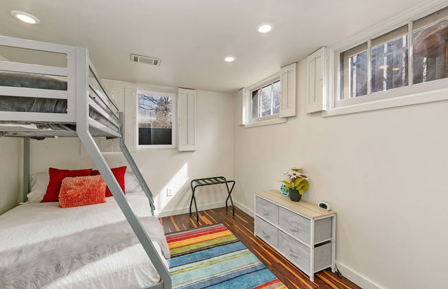 Mulberry Place: a Charming Cottage Near Old Town! - Photo 7